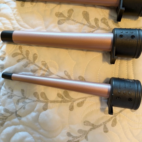 Interchangeable Curling Iron Set - Picture 4 of 5